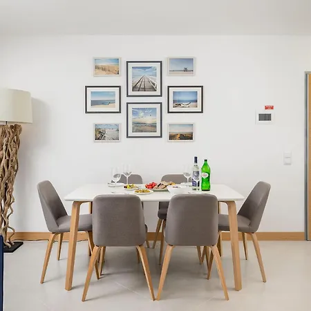 Апартаменты Elegant In By Ideal Homes Лагуш