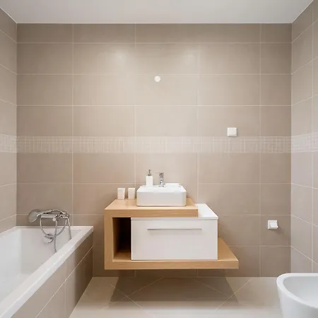 Elegant In By Ideal Homes Апартаменты